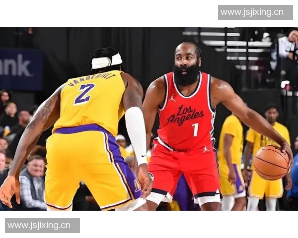 快船消息：两将成功转正，6+2前锋加盟，战森林狼出场更新